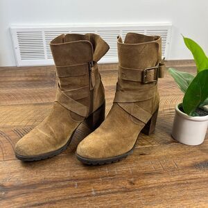 CLARKS 8.5 Malvet Doris Brown Suede Side Zip Harness Women’s boot heel bootie